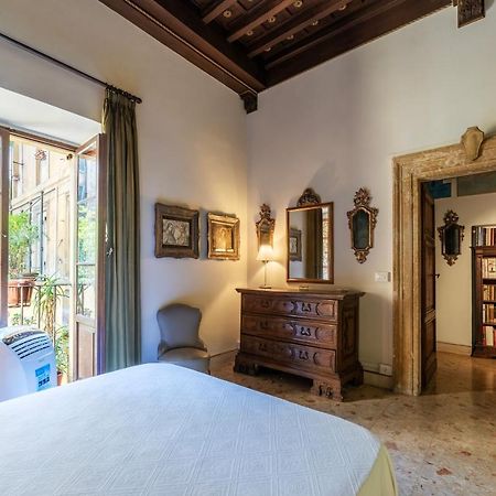 Pantheon Apartment - L'Angolo Nascosto Dei Quadri Rom Exteriör bild